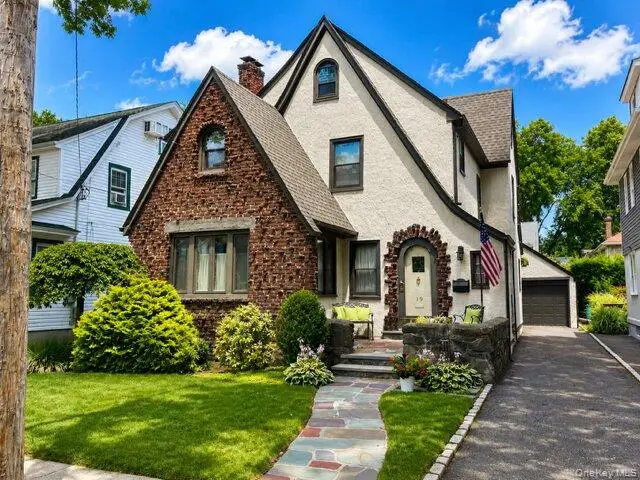 19 Cypress Street, Floral Park, NY 11001 - #1