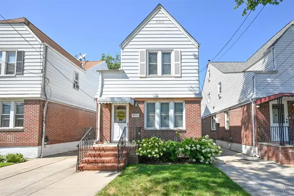 171-37 Courtney Avenue, Flushing, NY 11358