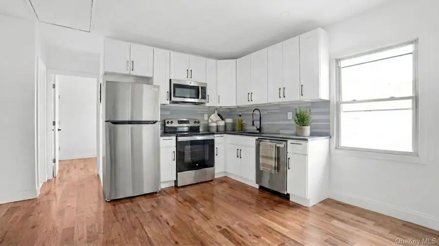 1148 E 211th Street, Bronx, NY 10469 - #3