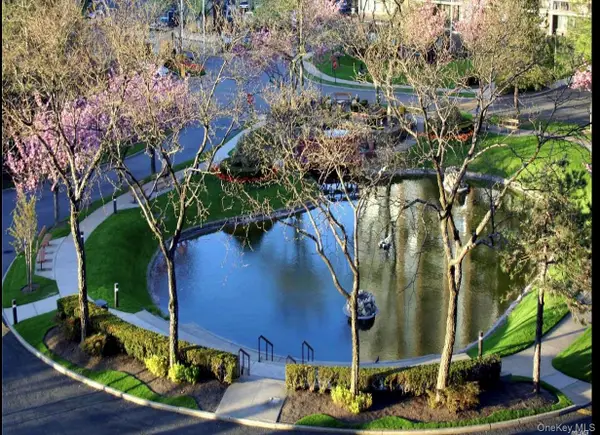 1 Bay Club Drive #21K, Bayside, NY 11360