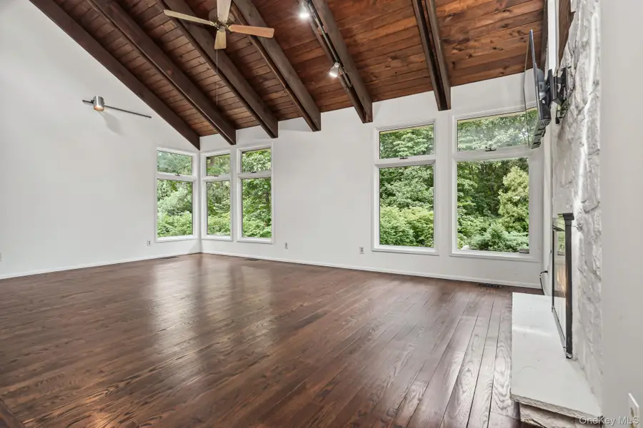 4 Leatherstocking Lane, Mamaroneck, NY 10543 - #2