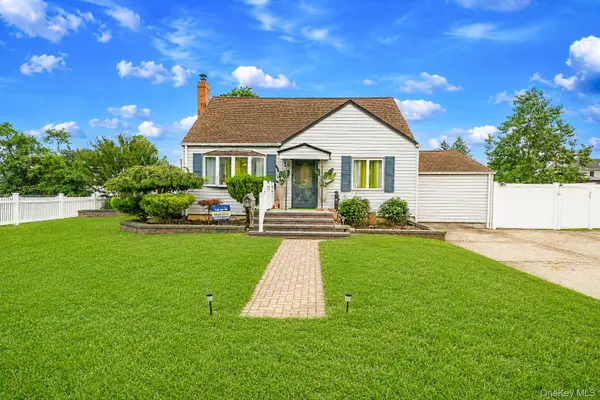 341 12th Street, West Babylon, NY 11704