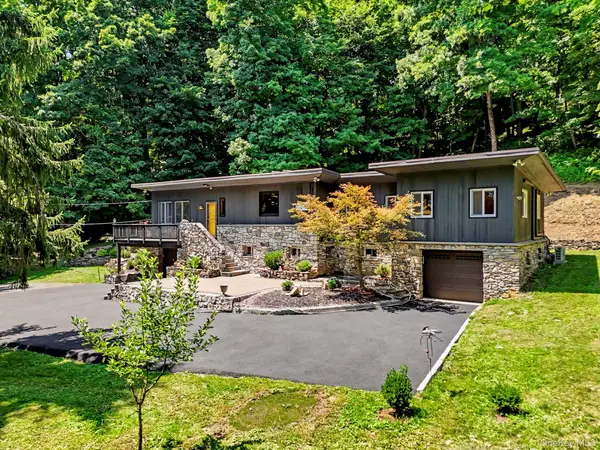 16 Briar Hill Road, Hopewell Junction, NY 12533