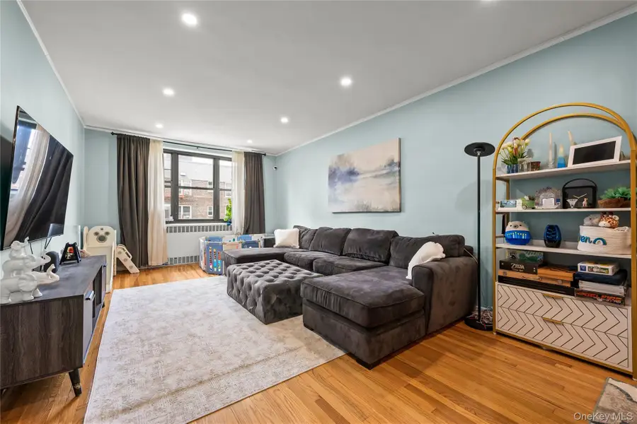 67-35 Yellowstone Boulevard #6A, Forest Hills, NY 11375 - #3
