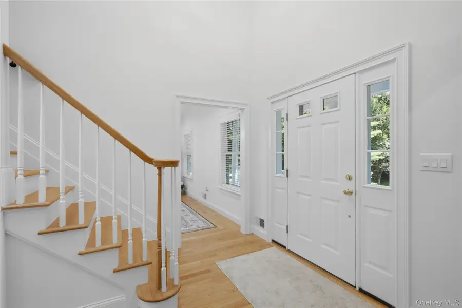 17 Nadworny Lane, Stony Brook, NY 11790 - #2