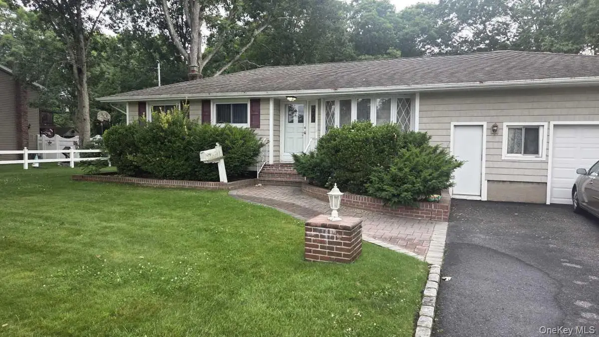 1080 Ocean Avenue, Bay Shore, NY 11706 - #1
