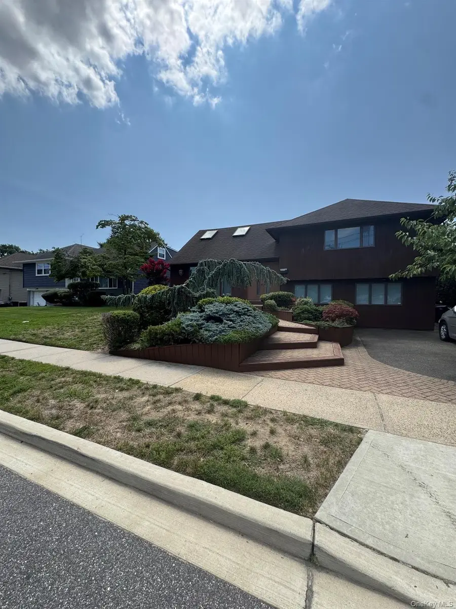 219 Vermont Avenue, Oceanside, NY 11572 - #2