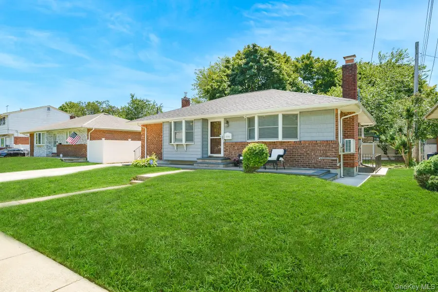 3900 Miller Place, Levittown, NY 11756 - #2