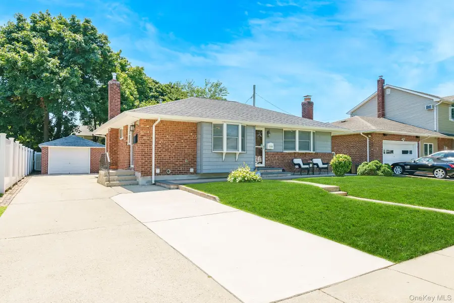 3900 Miller Place, Levittown, NY 11756 - #3