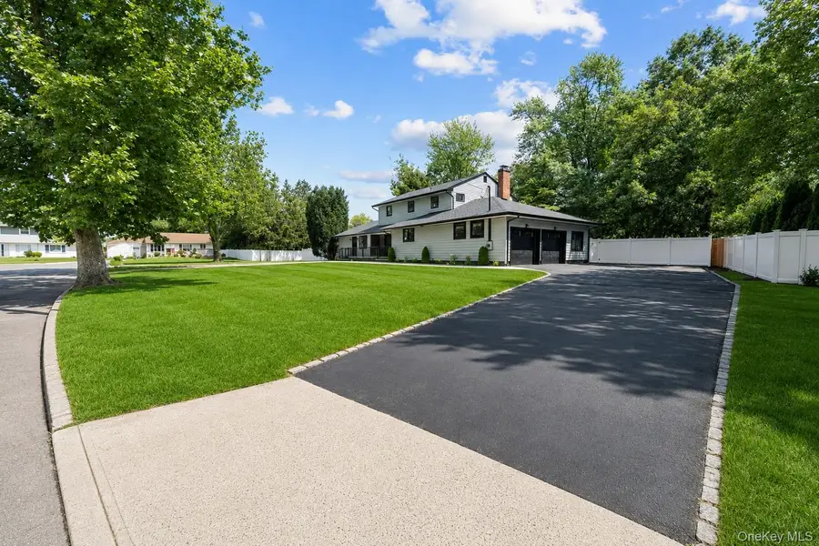 1 Greg Lane, East Northport, NY 11731 - #2