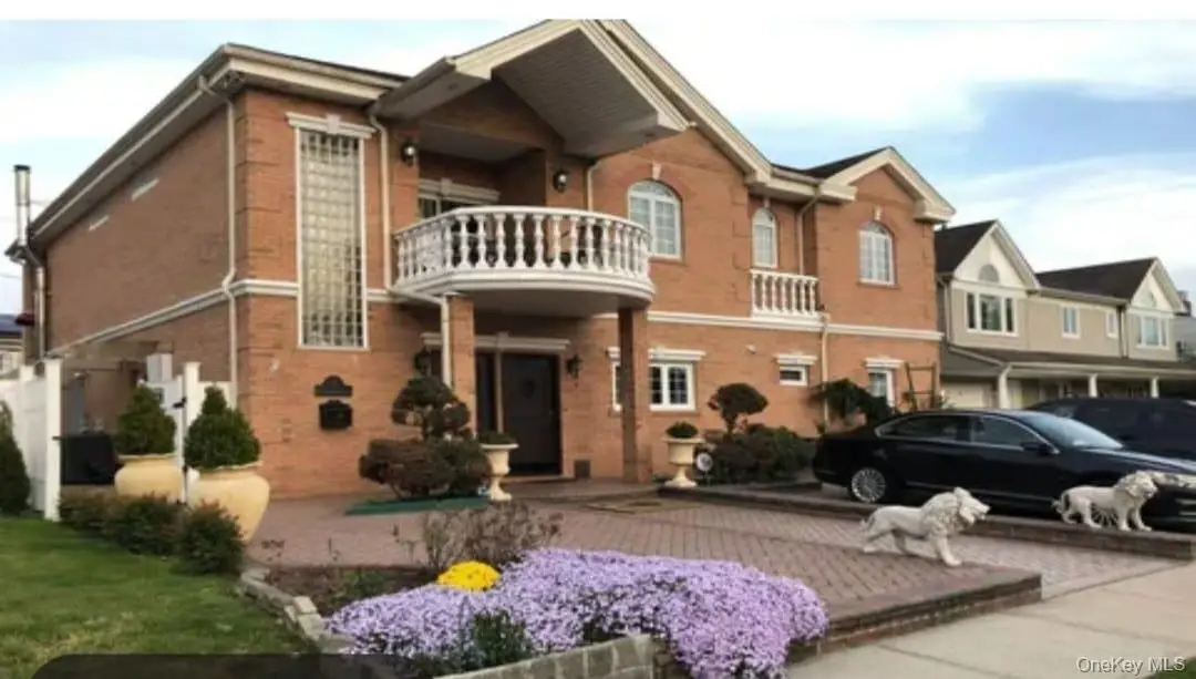 31 Kingfisher Road, Levittown, NY 11756 - #1