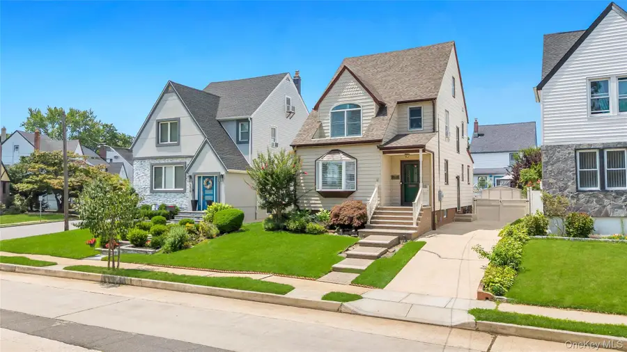 232 Locust Street, Valley Stream, NY 11581 - #2