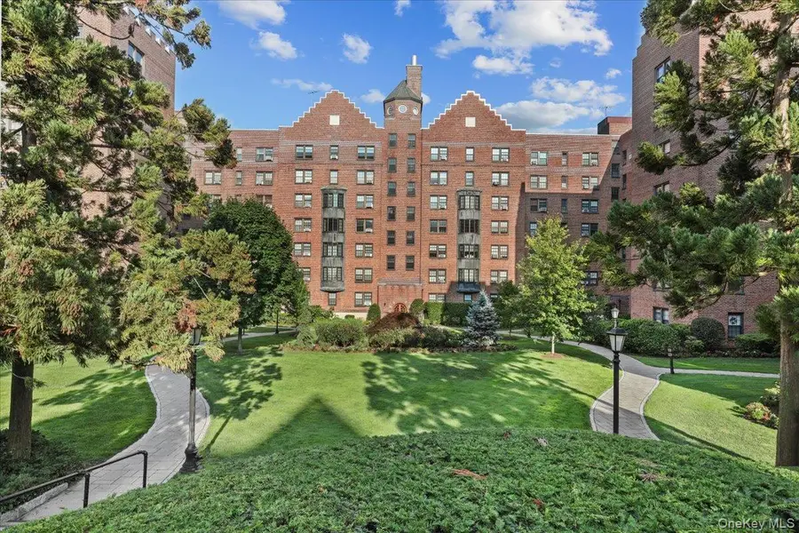 192 Garth Road #4O, Scarsdale, NY 10583 - #2