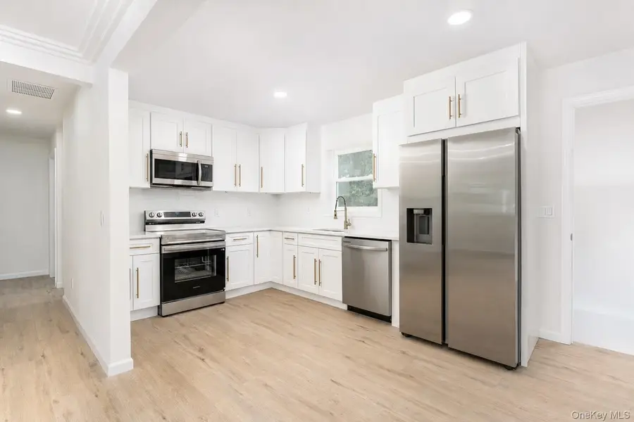 743 Hoffman Avenue, Bellport, NY 11713 - #3