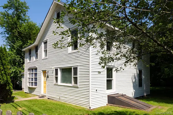 420 Rhinecliff Road, Rhinebeck, NY 12572