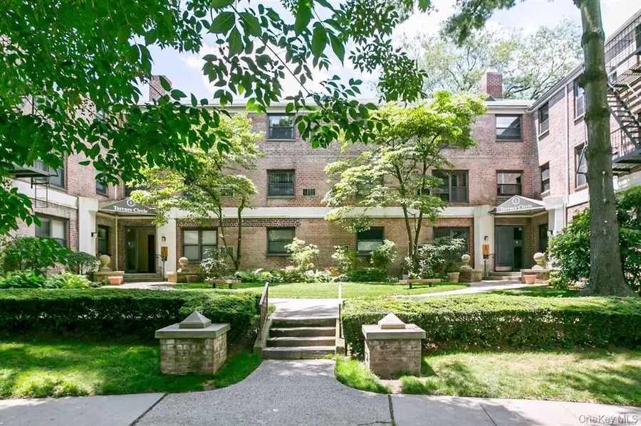 1 Terrace Circle #3-F, Great Neck, NY 11021 - #2