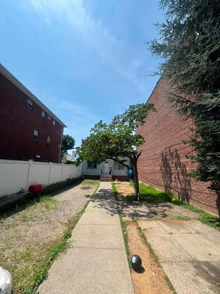 21-28 72nd Street, East Elmhurst, NY 11370 - #3