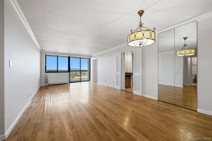 2 Bay Club Drive #11Z, Bayside, NY 11360 - #3