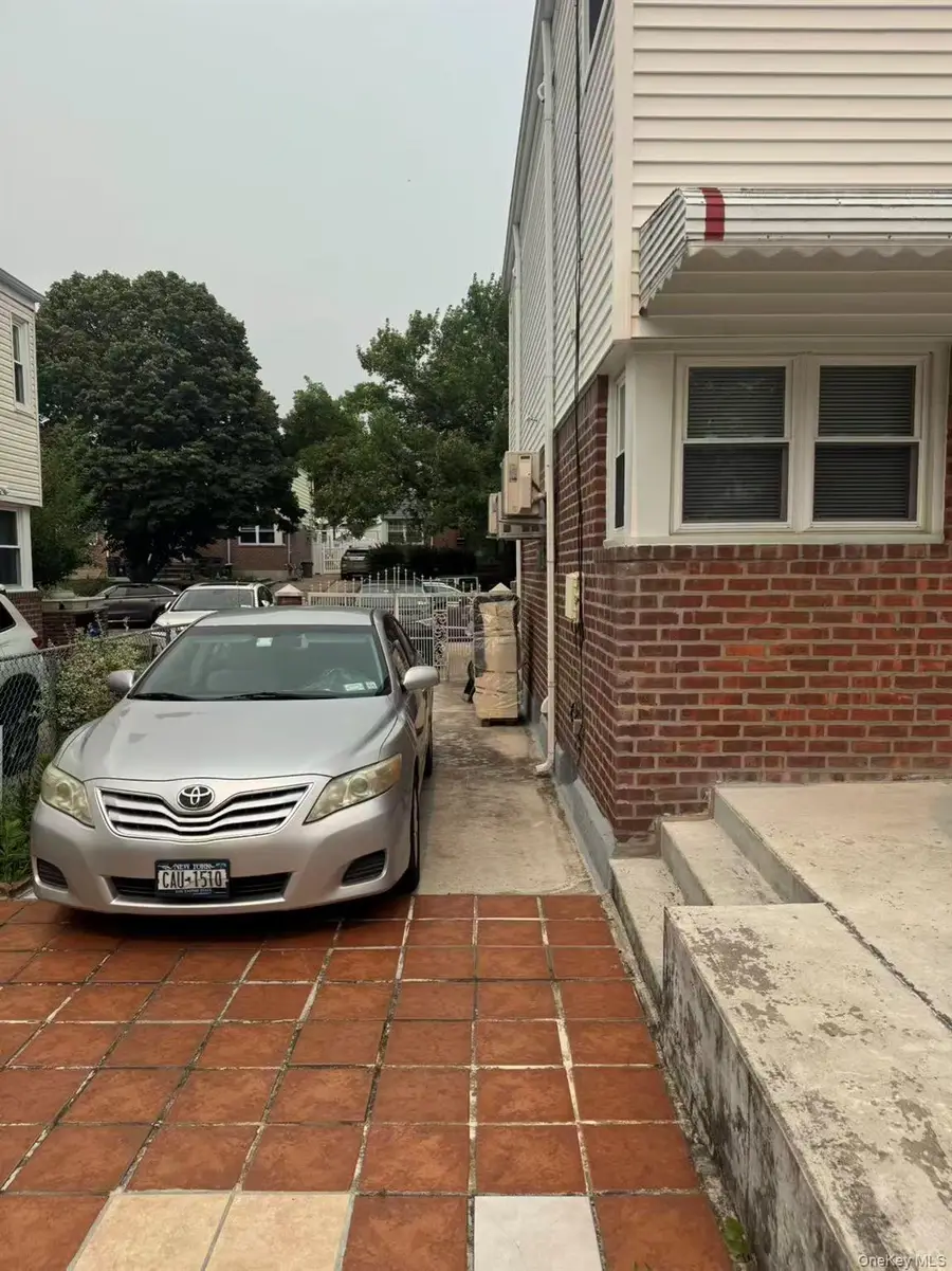 6730 215th Street, Oakland Gardens, NY 11364 - #3