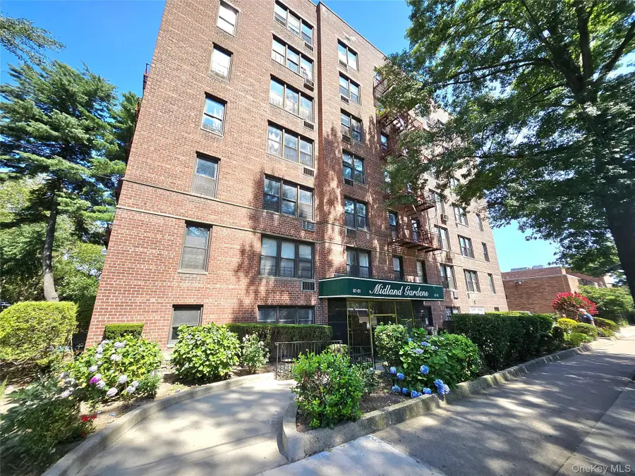 87-01 Midland Parkway #7D, Jamaica, NY 11432 - #3