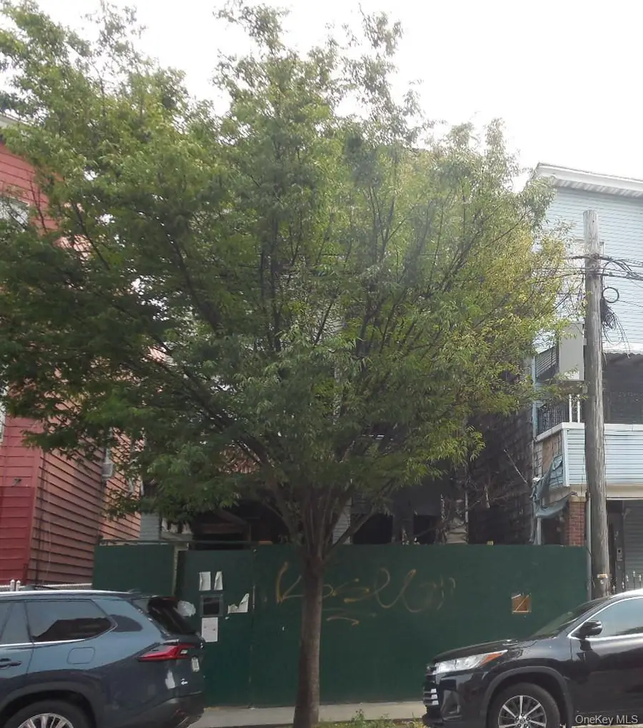 2166 Crotona Avenue, Bronx, NY 10457 - #3