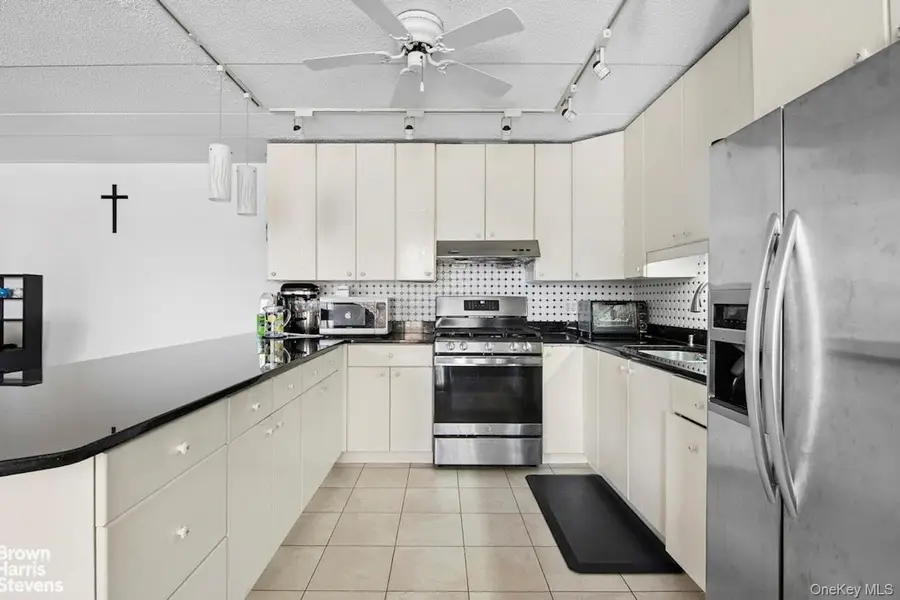 13624 Maple Ave #3D, Flushing, NY 11355 - #2