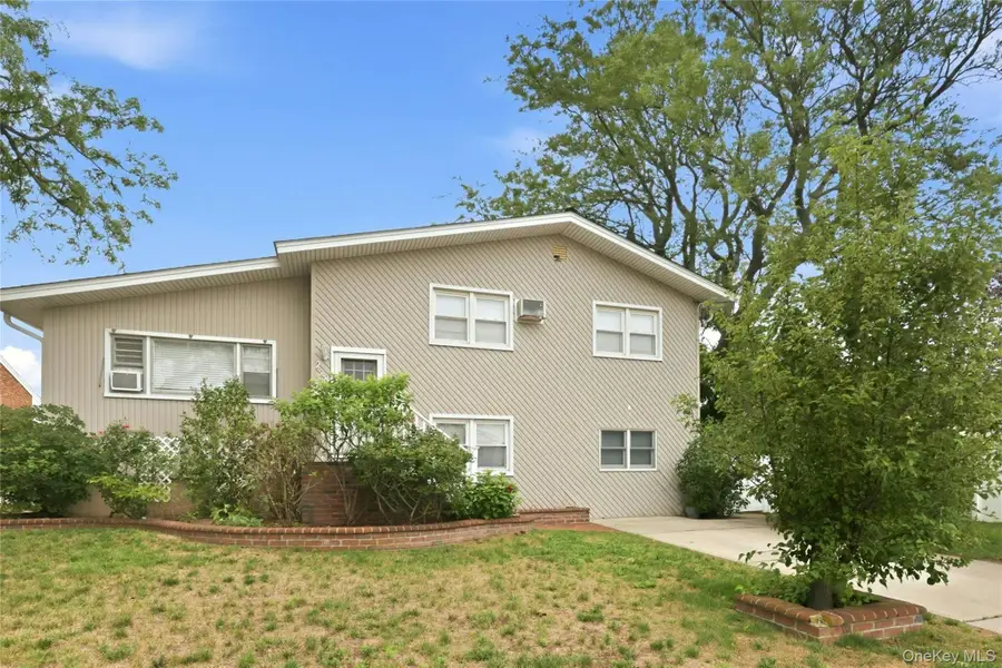 228 Island Parkway W, Island Park, NY 11558 - #2