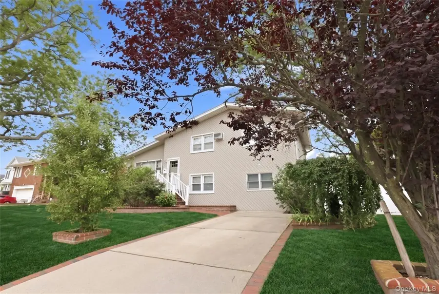 228 Island Parkway W, Island Park, NY 11558 - #3
