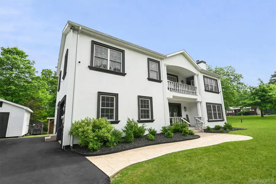8 Darmstadter Road, Bloomingburg, NY 12721 - #2