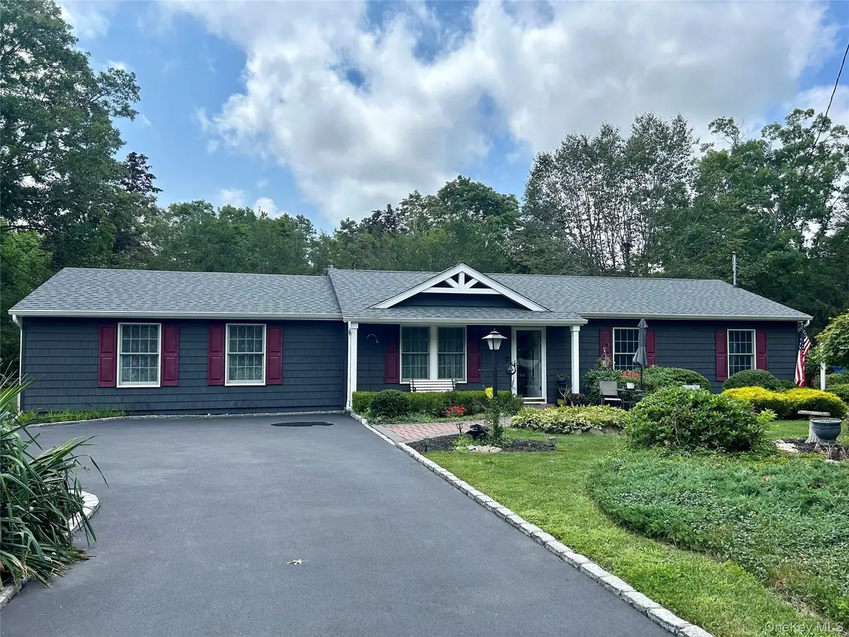 54 Madeline Road, Ridge, NY 11961 - #1