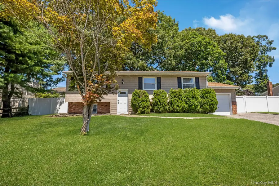 27 Morton Street, Port Jefferson Station, NY 11776 - #3