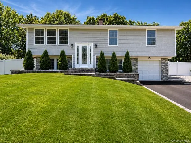 8 Fairway Drive, Port Jefferson Station, NY 11776 - #1