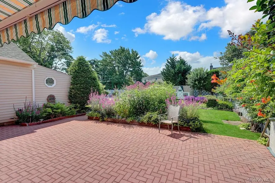 4394 Merrick Road, Massapequa, NY 11758 - #3