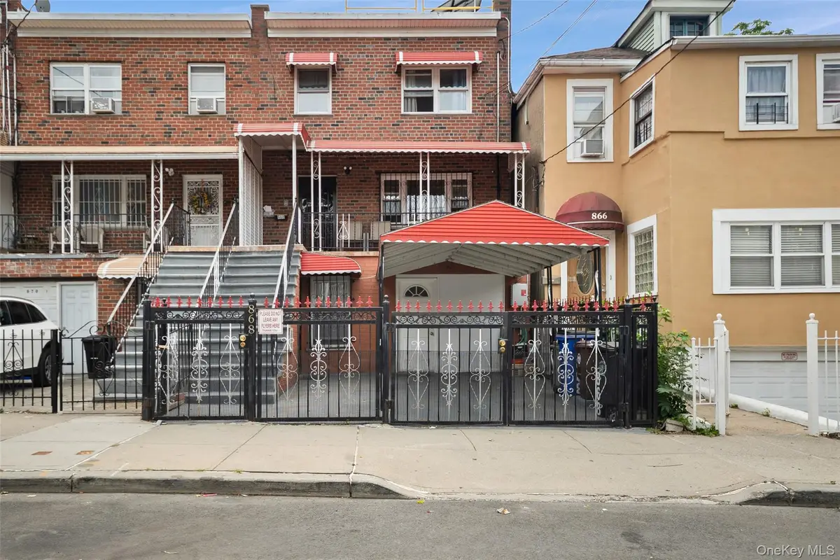 868 E 216th Street, Bronx, NY 10467 - #1