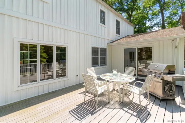 Address Withheld By Seller, Laurel, NY 11948