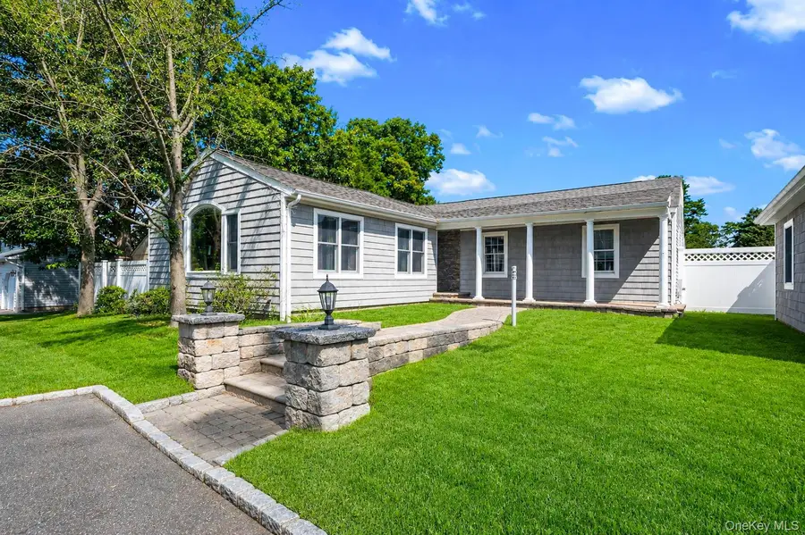 23 Cottage Drive, Farmingville, NY 11738 - #3