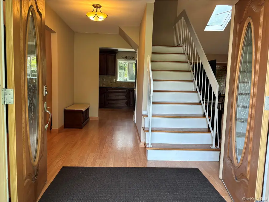 15 Sandy Court, Lake Grove, NY 11755 - #2