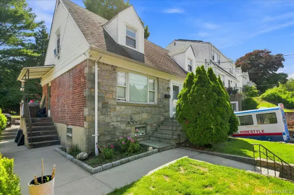 114 Greenvale Avenue, Yonkers, NY 10703