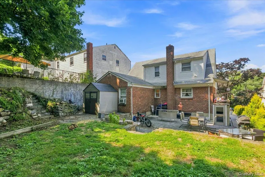 114 Greenvale Avenue, Yonkers, NY 10703 - #2
