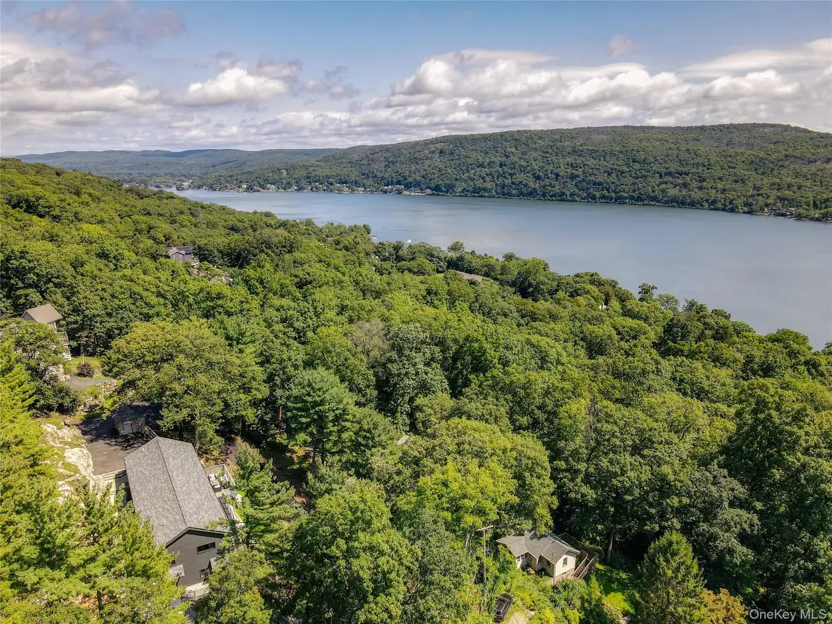 87 Blueberry Hill, Greenwood Lake, NY 10925 - #1