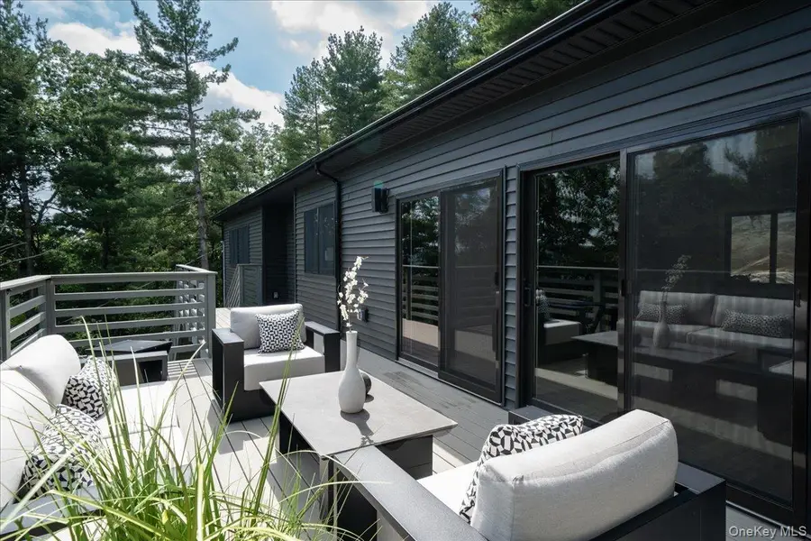 87 Blueberry Hill, Greenwood Lake, NY 10925 - #2