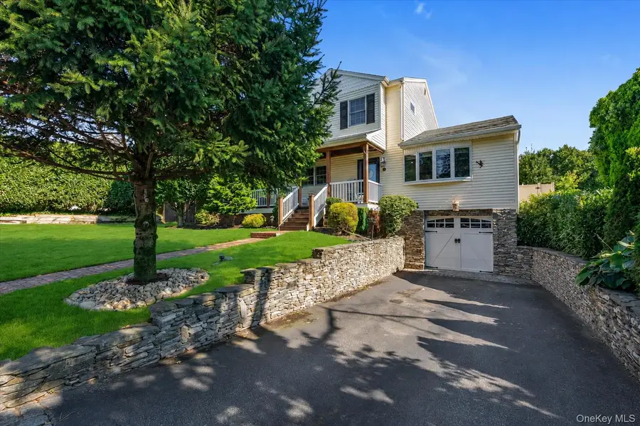 14 Coles Place, Northport, NY 11768 - #2