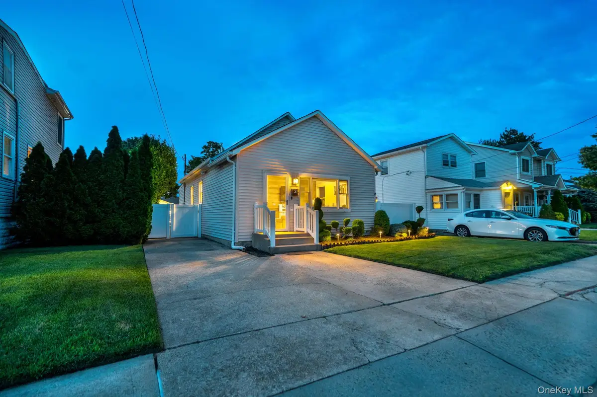 3 Fulton Street E, East Rockaway, NY 11518 - #1