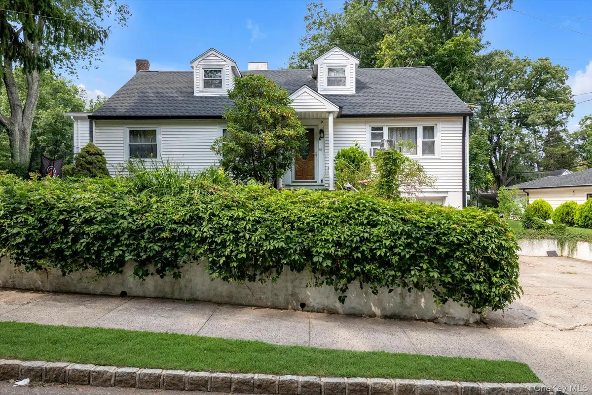 257 Schenck Avenue, Great Neck, NY 11021 - #1