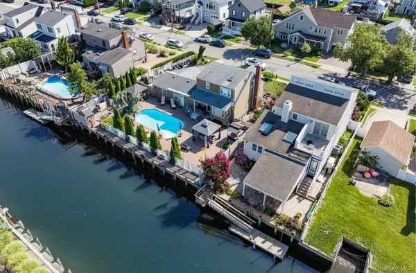720 Farmers Avenue, Bellmore, NY 11710
