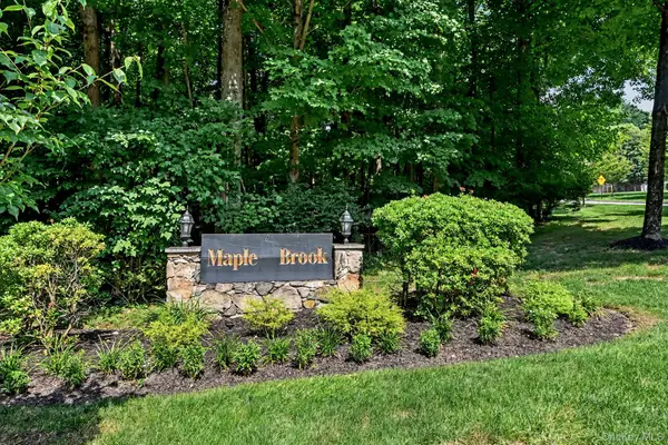 210 Sandpiper Court #210, Yorktown Heights, NY 10598
