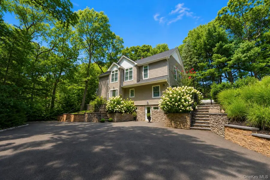 79 Oakside Road, Smithtown, NY 11787 - #3