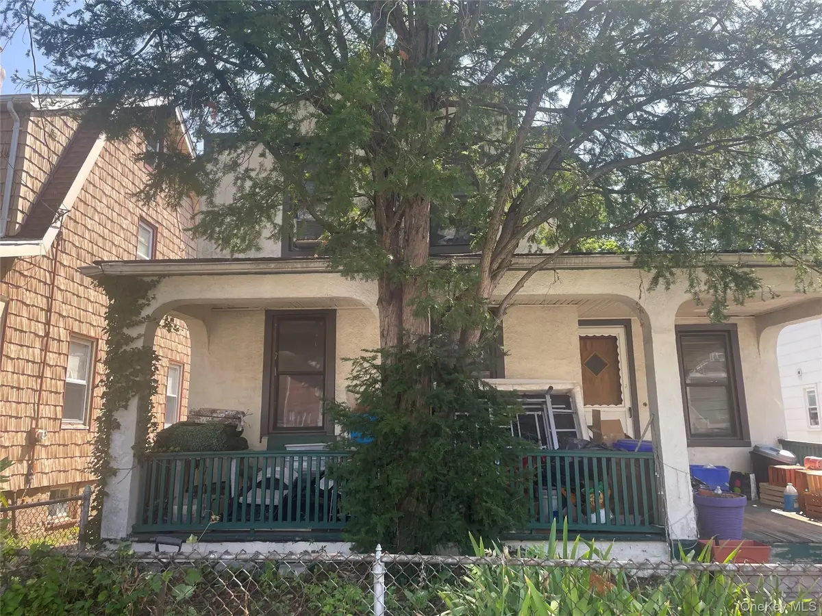 37 S 14th Avenue, Mount Vernon, NY 10550 - #1