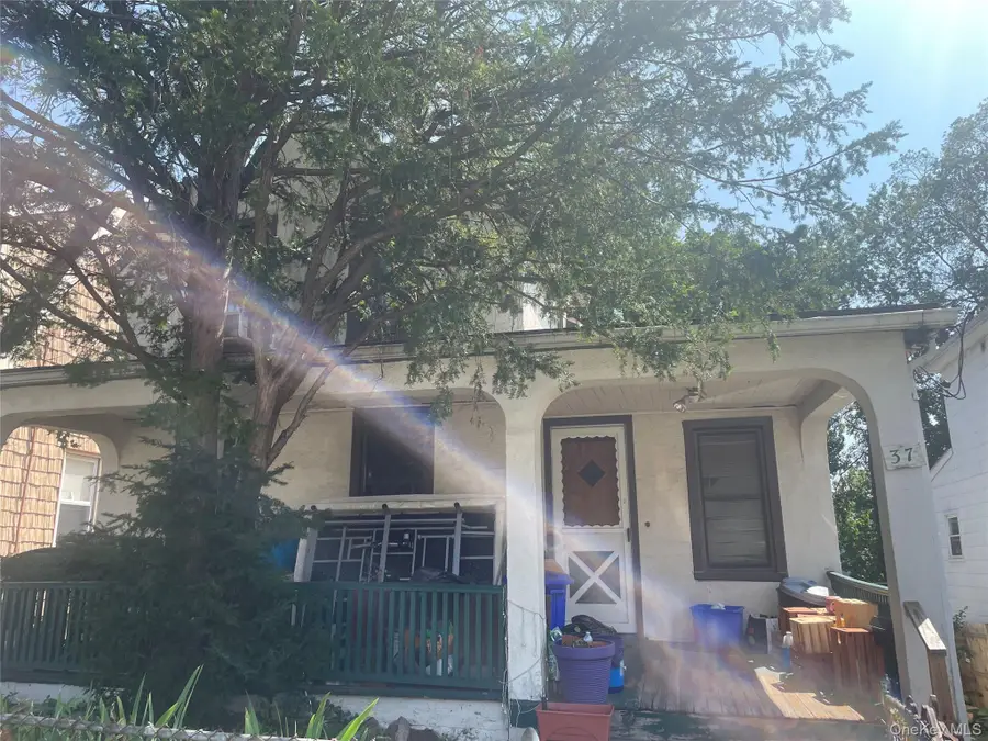 37 S 14th Avenue, Mount Vernon, NY 10550 - #2