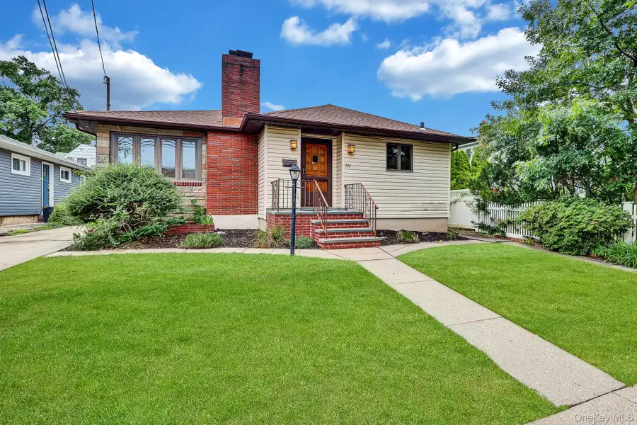 505 Leonard Boulevard, New Hyde Park, NY 11040 - #2